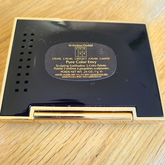 Estee Lauder Sculpting Eyeshadow palette - Picture 4 of 5